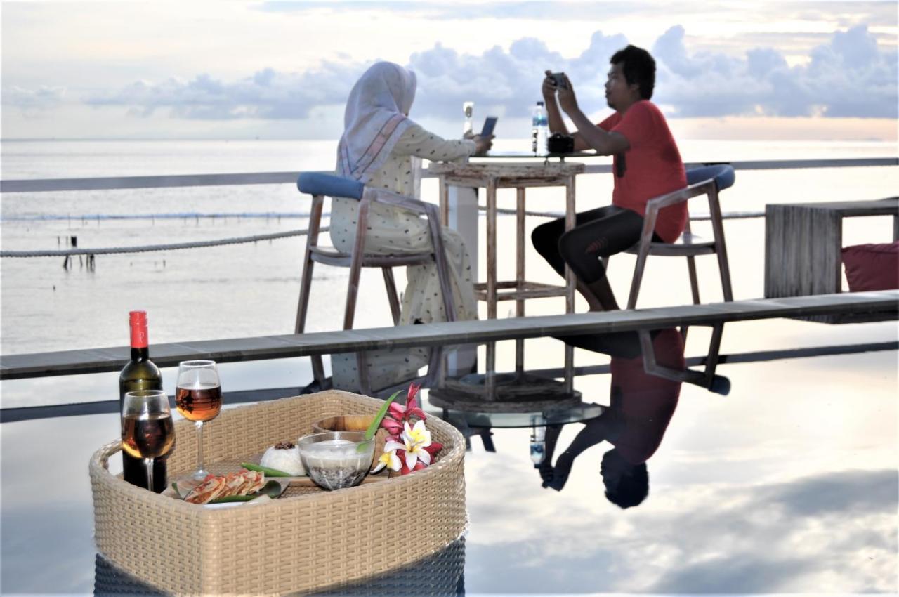 Suite Ocean Blue Batununggul Exterior foto